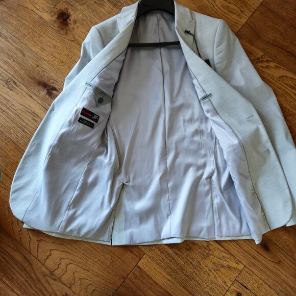 J. Ferrar Men's Light Gray Slim Fit Suit Jacket Men's Size 36R - Picture 4 of 6